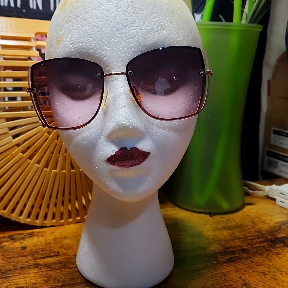 Pink & Black Sunglasses